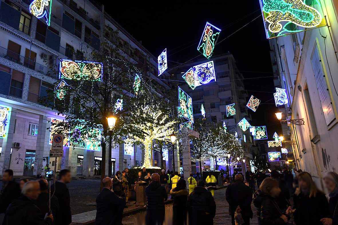 Luminarie Salerno 2024 2025 Luci d'Artista Salerno 2024 XIX edizione