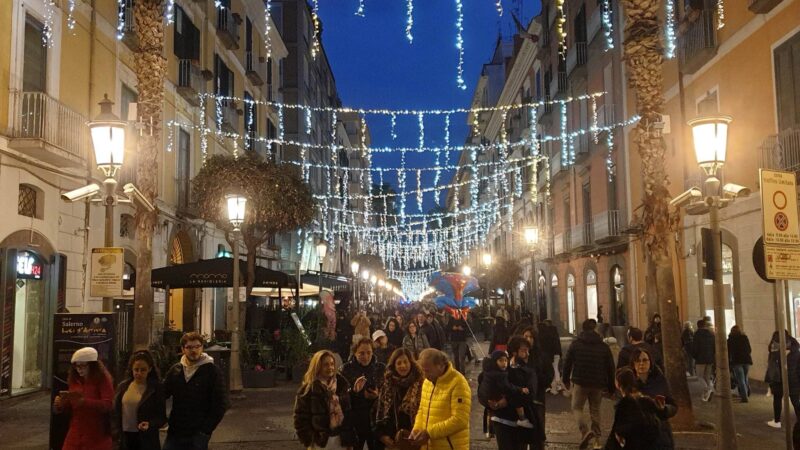 Salerno Luci d’Artista 2022/2023: non è finito il flusso di turisti e visitatori