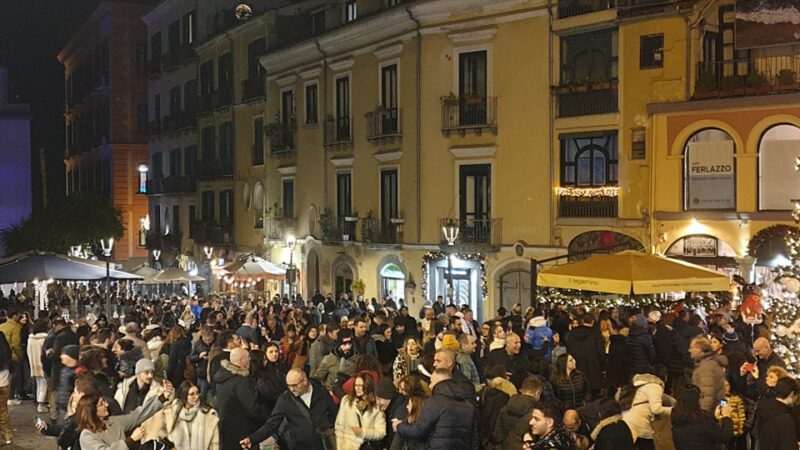 Santo Stefano 2023: Salerno fa il boom di visitatori per le Luci d’Artista
