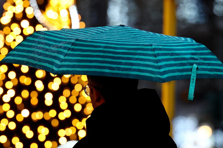 Meteo: weekend della Befana 2024 con allerta gialla